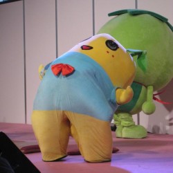 ふなっしー「雨ニモマケズ、風ニモマケズだなっしー」