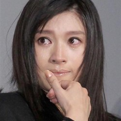 ファストフードとファストガール、どちらも手頃で手軽で飽きやすい