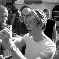 時代の数だけ姿があり、時間の限り自分であり続けたデヴィッド・ボウイに敬意を表します